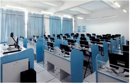 多媒体电教室