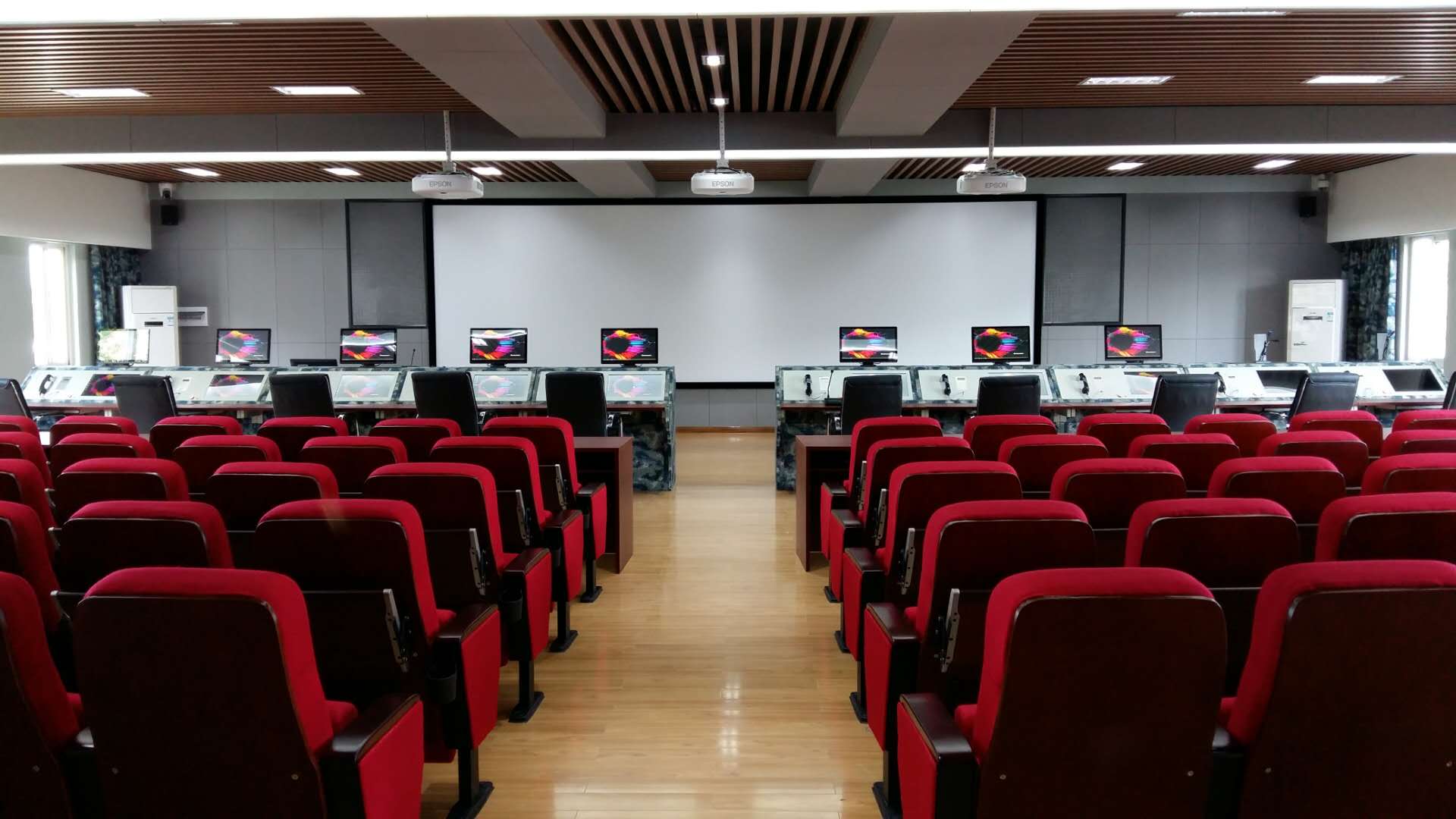 某部队院校专业教室群